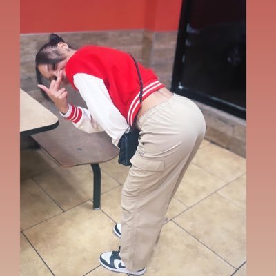 taleehaaa's profile picture. 