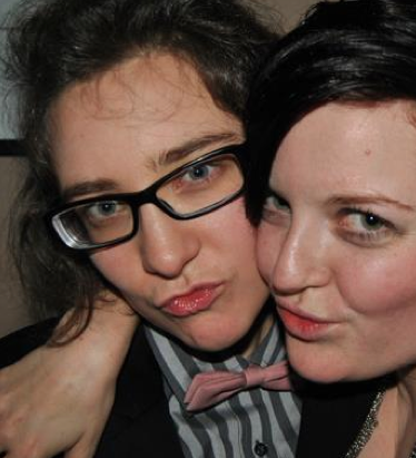 chrizileaks's profile picture. Gillar teknik, musikaler och solsken. Twittrar om vardagens spännande upplevelser.