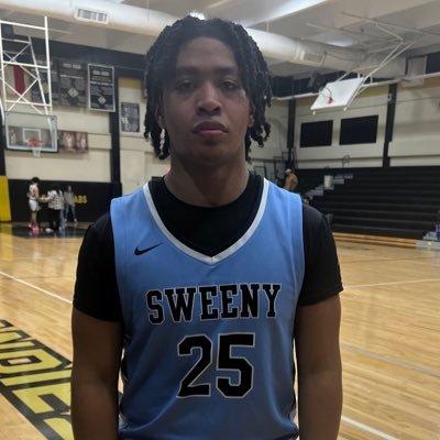 Sweeny Highschool | PG/SG | 5’10 195lbs @kendrickhernandez06@icloud.com