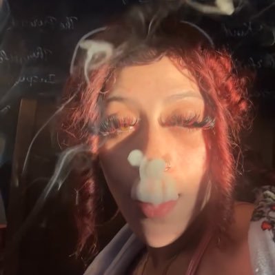 curlyy_head's profile picture. Tink 💙 26 ✨