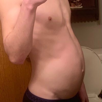 new account/ I love belly inflation bladder bulge and salined balls hehe💕 and big chubby guys. 20 🏳️‍🌈🇨🇦 was previously Rin belly inflator