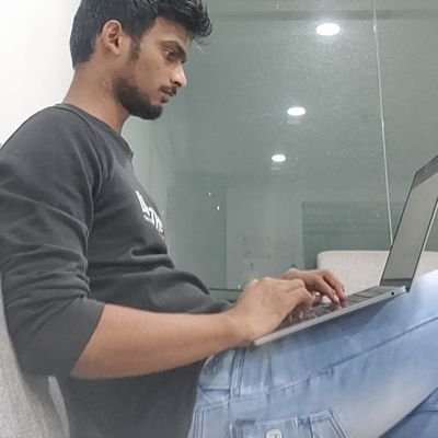 Full stack developer
PHP Laravel, React, Typescript, Vim
No one does when they begin