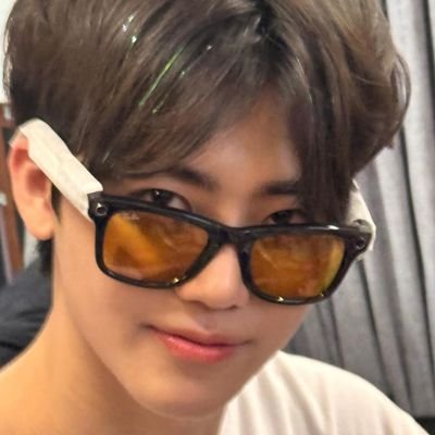 ଘ𓂅⋈๑ꮺ✧⌯🐰🐻
ngefangirl dan baca AU