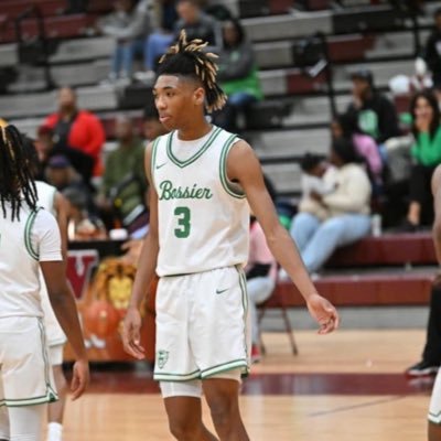 c/o 2025 | 6'7 Foward 🏀 | Bossier high| OWE UA Rise💙💛 | 3.6 gpa | 1x state champion my number: (318) 294-4806