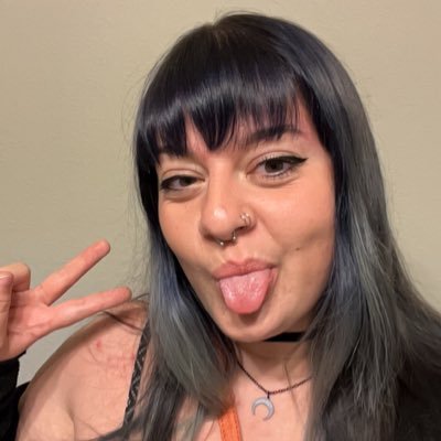 tamu ‘23 alum | she/her | 24 | infp | 9w1