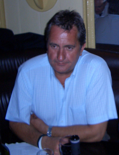 Chilled out Medical Industry Executive living in Dorset