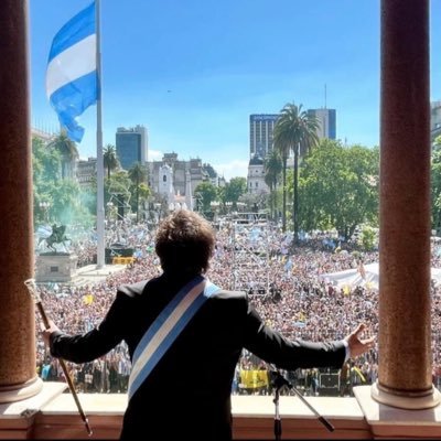LuCooper94's profile picture. 🔼 31 🔼 // 🇦🇷🇮🇹 ◢ ◤Always in our Heart◢ ◤ https://t.co/n2Z0UkQRtY
