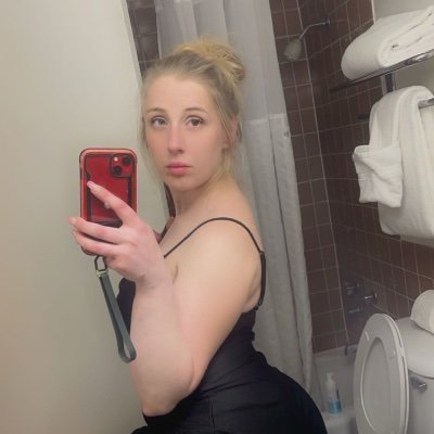 Check out my OF https://t.co/1VQLLaV093 Findom Goddess of your dreams! Paypigs and human atm DM me for info on tribute! 💁♀️🤑💰