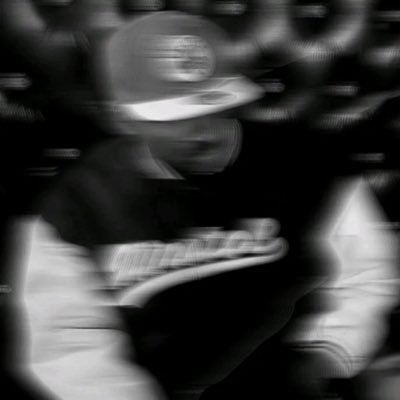 tharealchezzy's profile picture. 