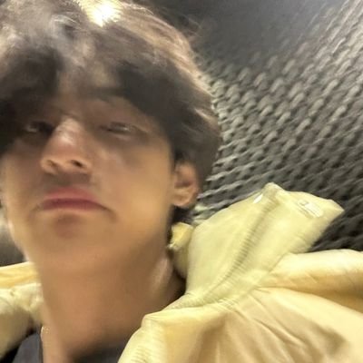 itzelvas__'s profile picture. Me gusta Peter parker y las noches de lectura | ARMY (Seré una mejor persona para su regreso🥺)| You'll float too🎈 | D A R K |