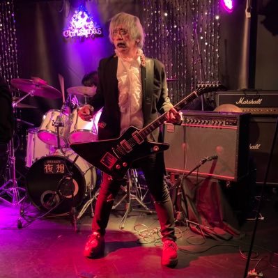 nYWbuS8CeC85804's profile picture. ポジティブパンクバンド・Jacob's Ladder.でギター担当しております。   PEPEEってバンドでも、お歌歌ったりギター弾いたりで、ちょこちょこやってます