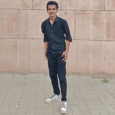 Frontend Developer🚀 • Building Projects👨‍💻 • Sharing my Learnings😊 | BTech Pre-final Year |

https://t.co/8StnMugbSq
https://t.co/5zFZhBOubc
