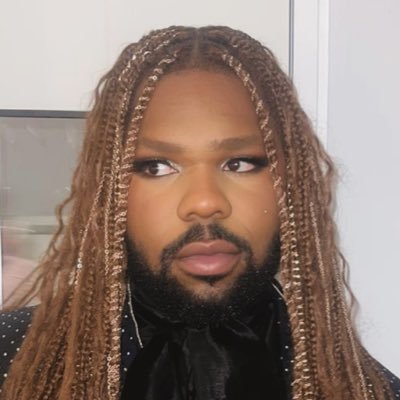 MNEK Profile Picture