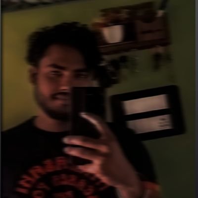 iamsubratojha's profile picture. BETTER THAN YOUR BEST🌿🔝