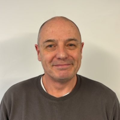 Co-Founder at @VESTN_io. 40+ years in real estate, managing successful funds & £150M+ in deals. Built large portfolios for HNWIs with global industry network.