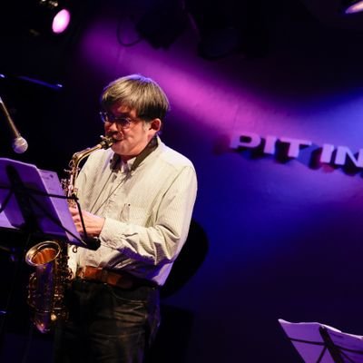 Furumasa4989's profile picture. 健康オタクです。多趣味で自分の首を自分で締めるタイプです。音楽(聴くのも演奏するのも)映画(映画館で観る主義です)読書(時代小説や警察小説が好き)旅行(小旅行が好き)運動(ジム通いやってます)スポーツは、観るなら野球、陸上競技、格闘技。するのはサッカーが好きでした。細々と個人投資家もやってます。