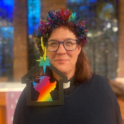 Wife, mother of three, Vicar @StMatthewCR @SouthwarkCofE, feminist, big fan of The West Wing 🌈