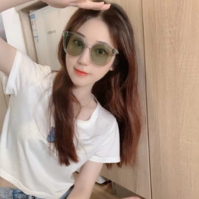 38DmGzpIQHm72's profile picture. biraz yaramazsın