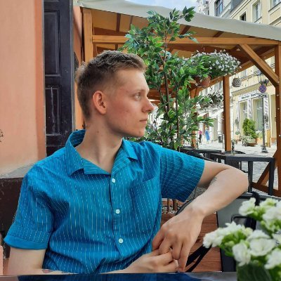 Gloryfikuję Marka Duplassa i Kowalskich - tych od Morisseya.
Od 2022 na @Transferyinfo ✍️