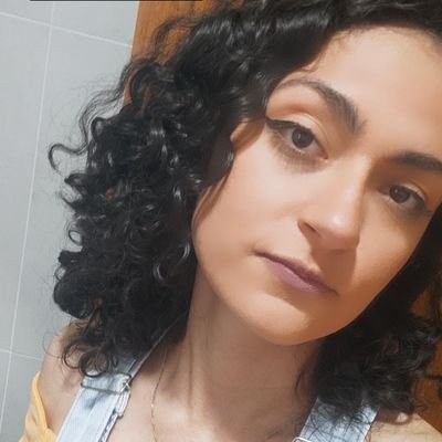 ela/she
estudante de Cinema e Audiovisual