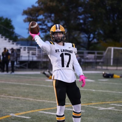 Class of 24’ | WR | 3.4 GPA | 27 ACT | 5’11 | 170 | 773-494-5592 | UW-OshKosh commit 💛🖤