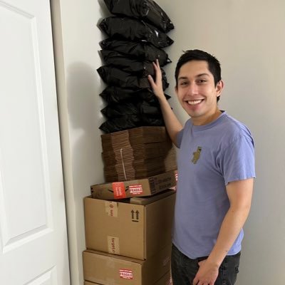 Hi, I’m J.P.! I sell stuff online and recently started to focus on Amazon. Would love to connect with folks. DM’s are open!