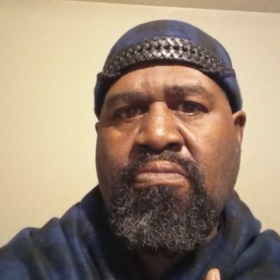 Professional book https://t.co/V3hZCFCNoG of The king's hot picks,and other titles.Singer/ Songwriter, musician,Chief prince. https://t.co/SLBtH9qD6k