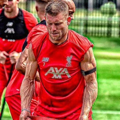 サッカーとトレカ(スポーツ、ワンピース、etc)が好きな方はフォロバしますので気軽にフォローしてください!リヴァプール好きな人と繋がりたい😭 無言フォロー失礼します🙏 フォロバといいねしてくれたら泣いて喜びます。