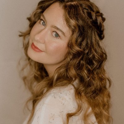 faithadelemoen's profile picture. my last name means “meadow” and that pretty much sums up everything.