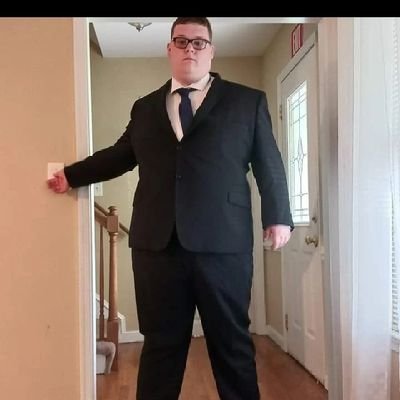 jeremiahbricke3's profile picture. playing basketball watching basketball and football and I love watching world wrestling entertainment I’m single and I’m Gay!! and 6’3 360lbs size 15 shoe