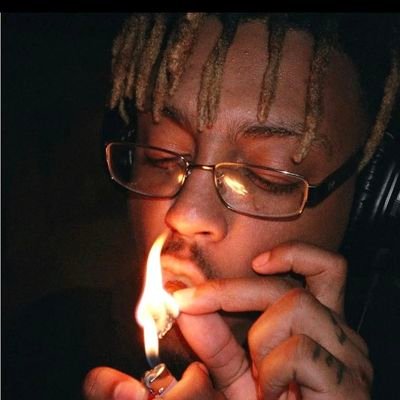 . Juice wrld listener 🧃🌍
. Chill guy 😪
. Meme lord 💯
. Gamer 🎮
. ♂️