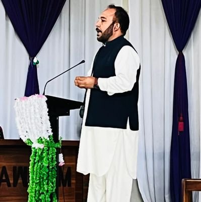 💯% Follow Back, Believes in relationship & friendship.
Entrepreneur @lewaltech
Researcher, & Marketer.
Ex President PTI Riyadh & IS @PTIOfficialKSA CR
