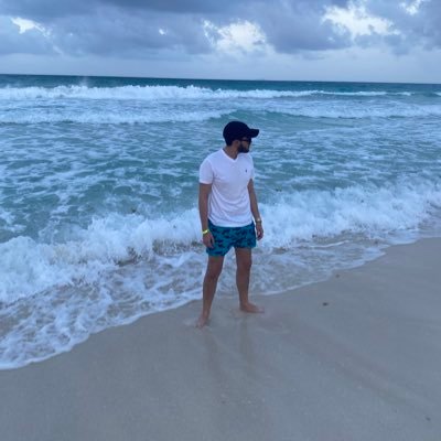 27 | Patriots | Hincha de la Máquina y Madridista | Ingeniero Industrial | 🇲🇽 |