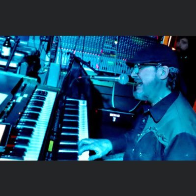 MikeHood87697's profile picture. 