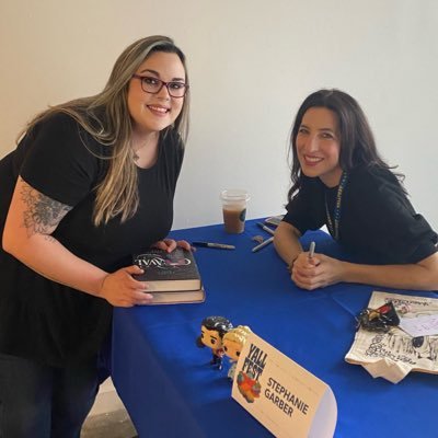 She/Her ✡️ | Teacher ➡️ Librarian📚 | TikTok: @wonderstruckreader