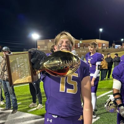 Class of 2024 |LB| 6ft 205lbs |Dalhart High School| 3.45 GPA