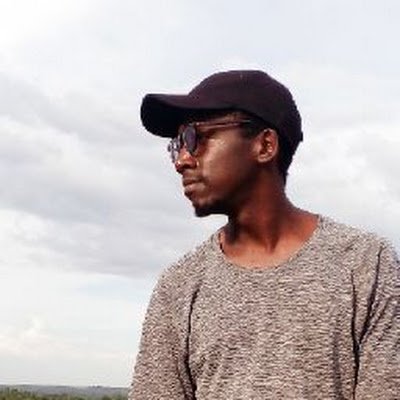 LandiaMbax's profile picture. 