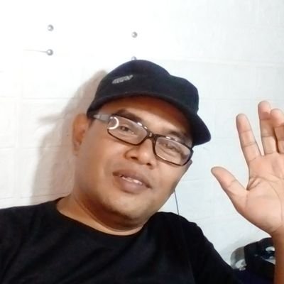 Seiring bertambah usia semakin kecil isi kepala kita, apalah kita dibandingkan alam semesta yang tak berujung
