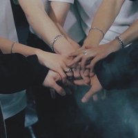 Ami⁷ is waiting for 7 BOYS BTS 🥳💜🔍⍤⃝🥢 (@ami_btsarmy) 's Twitter Profile