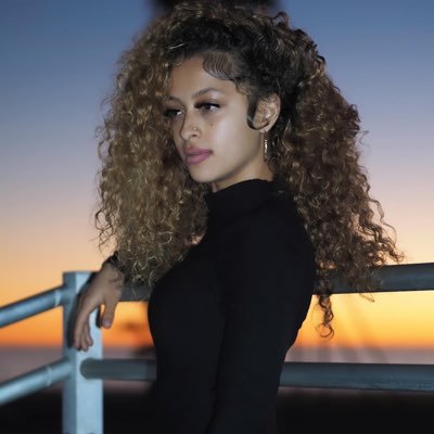 HeavenlyJ_N's profile picture. New & last acc 
Run me uppp