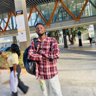 CodexSco's profile picture. #IamSammieKei 
FRONTEND DEVELOPER || MEVN Stack
#Keeping_the_coding_dreams_ALIVE 👩‍💻
Drummer | Tailwind Css |
Blockchain 😉