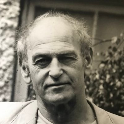 PlaywrightConvo's profile picture. A biennial, weeklong series of acting masterclasses, talks & showings celebrating the works of Tom Murphy. 📅 11-15 Dec 2024 🔜 The Lir Academy