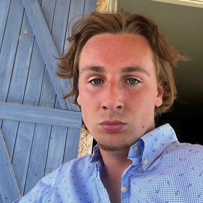 __lmrn's profile picture. né le 9 avril 1998 à Lyon.