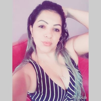 Me ame quando você menos merecer, porque será quando eu mais precisar.