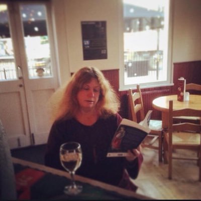 early music singer/ academic. gardener, embroideress,gin drinker, Petroc Tralawney groupie.fanatical cycling fan.