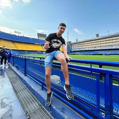 Siempre estaré a tu lado Boca Juniors querido 💙💛

¹⁸/¹²/²²