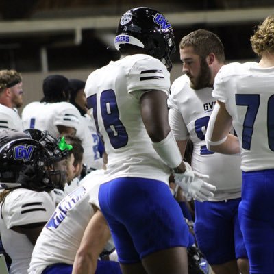 6’5 265lb DT @gvsufootball