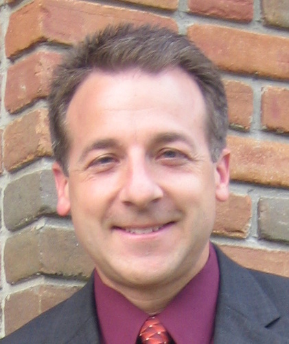 Consultant Engineer who designs and implements manufacturing solutions.  Projects include Process, Packaging and Warehouse solutions.  Complete Mfg vision.
