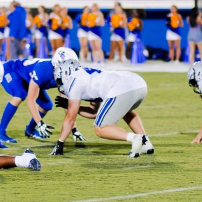 ‘2025 (National Honor Society student), 6’0 250lbsDT/NG 3.7 GPA Burleson Centennial High School, 335lbs bench, 450lbs squat, 5.0 40 yard dash 📲817-932-4211