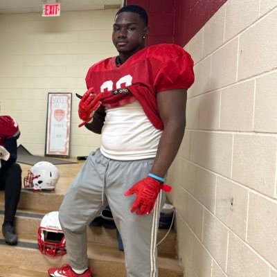 |Coffeyville cc🏈❤️🤍|3.0gpa|6’3 240 Defensive End|4.6 40 yrd|316-302-8490| Kingjulian799@gmail.com|